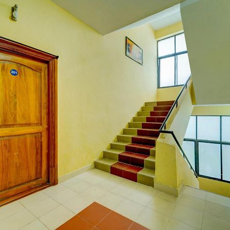 Hotel O Sree Nivas Homestay Tirupati Buitenkant foto