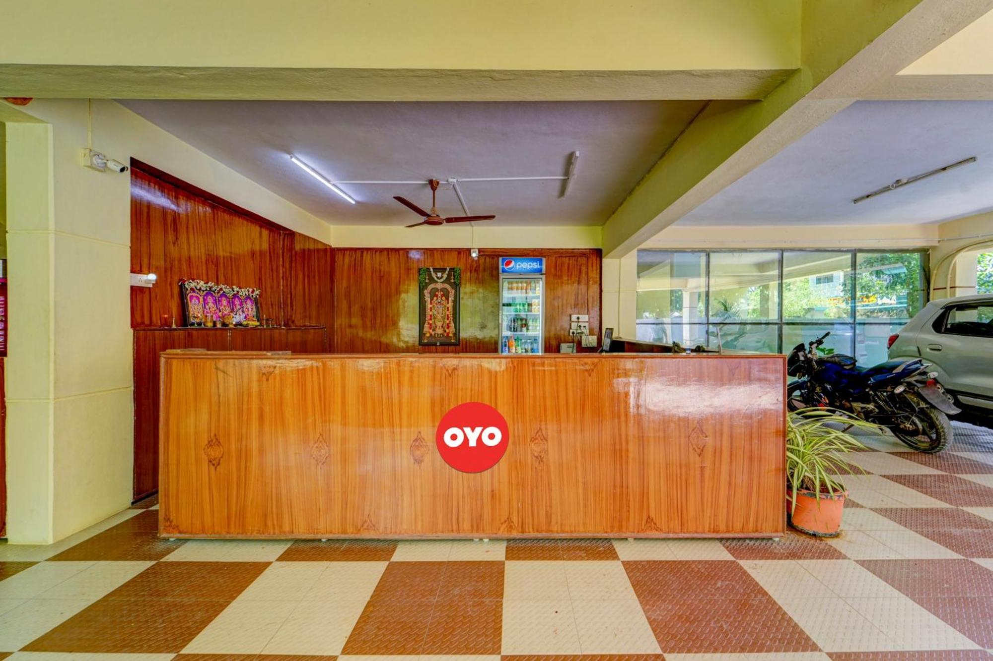 Hotel O Sree Nivas Homestay Tirupati Buitenkant foto